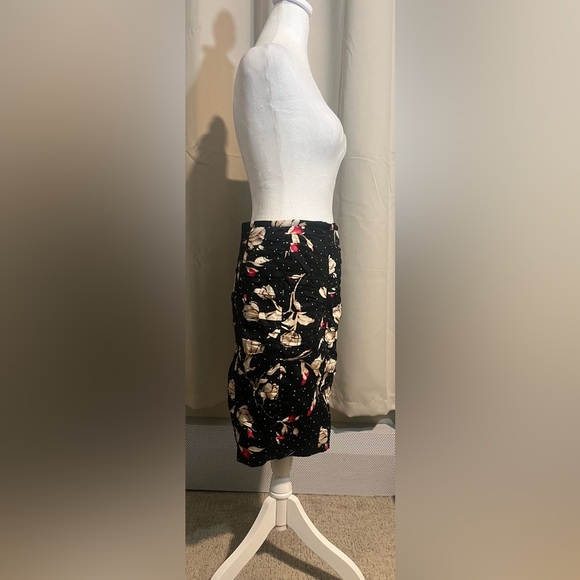 WHBM Ruched Printed Skirt with Liner - Picture 2 of 5
